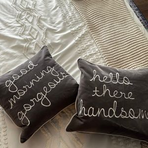 Accent Pillow Set